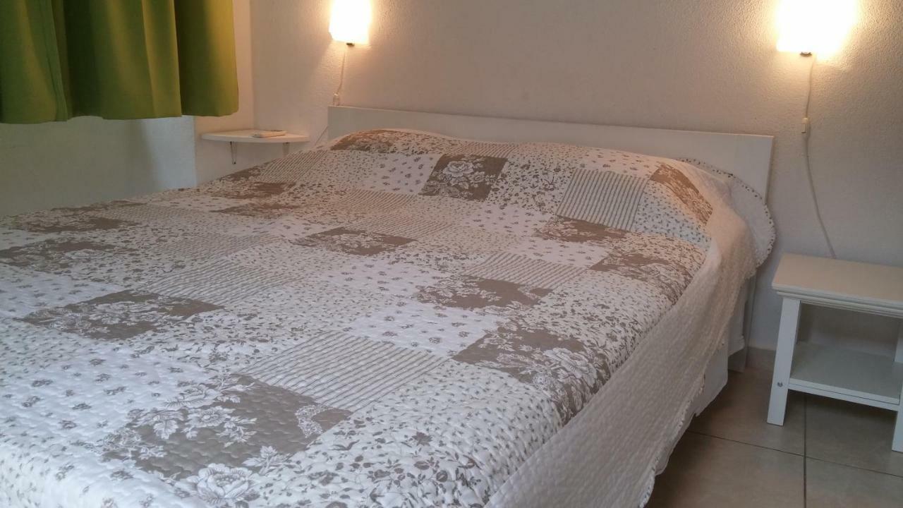 Apartamento Tutini Dvori Primošten Exterior foto